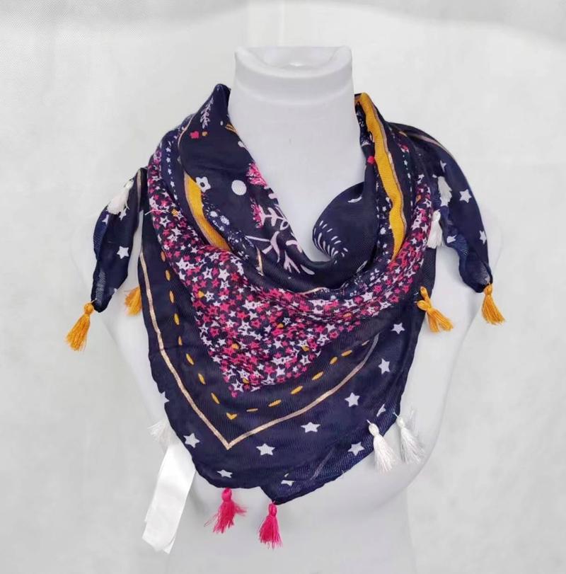 lightweight Scarves printed square scarf for SS